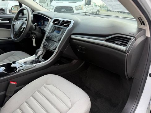 Used 2014 Ford Fusion S image 19
