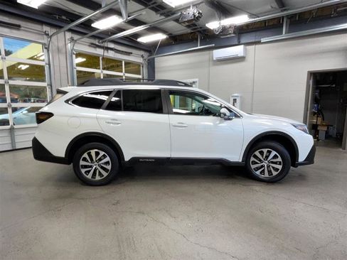 Used 2020 Subaru Outback Premium w/ Tech Package 1 image 6