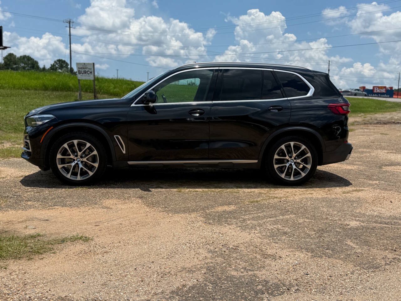 Used 2019 BMW X5 xDrive40i w/ Convenience Package AWD/4WD image 2