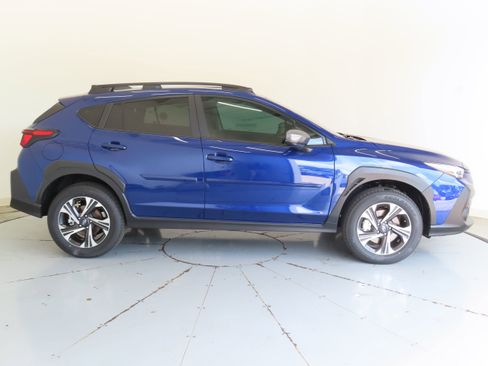 New 2026 Subaru Crosstrek 2.0i Premium AWD/4WD image 2