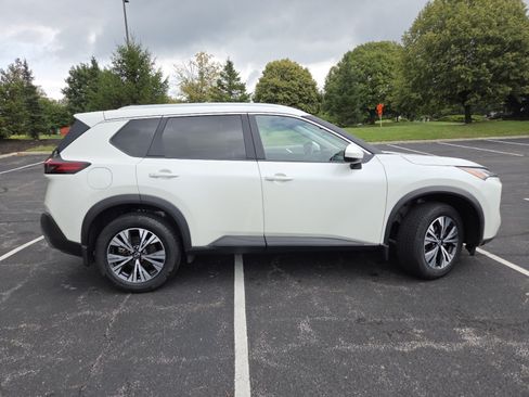 Used 2023 Nissan Rogue SV w/ SV Premium B Package AWD/4WD image 28
