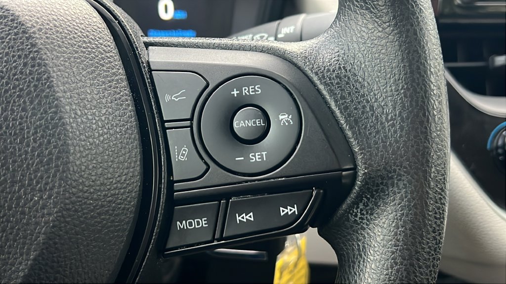 Used 2022 Toyota Corolla LE FWD image 19