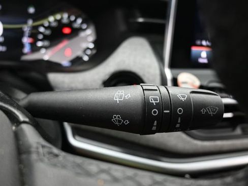 Used 2024 Jeep Compass Latitude AWD/4WD image 28
