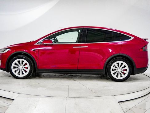Used 2021 Tesla Model X Performance image 4