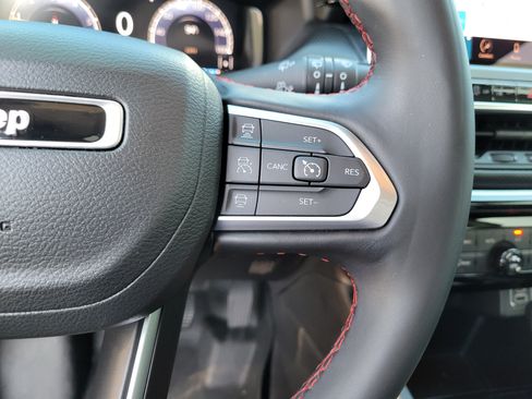 Certified 2022 Jeep Compass Trailhawk w/ Trailhawk Elite Group AWD/4WD image 21