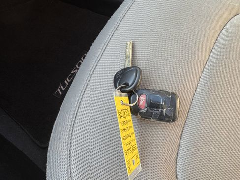 Used 2014 Hyundai Tucson GLS AWD/4WD image 4