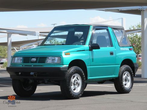 Used 1995 Geo Tracker 2WD 2-Door image 9