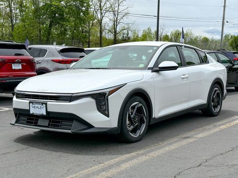 Certified 2025 Kia K4 EX FWD image 3