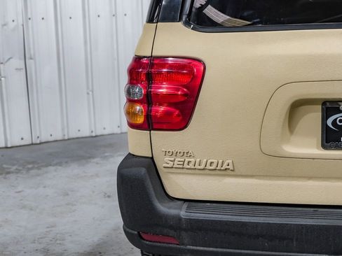 Used 2004 Toyota Sequoia SR5 image 48