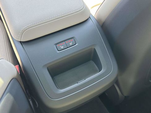 New 2026 Volvo XC60 B5 Core w/ Climate Package AWD/4WD image 16