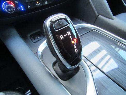 Used 2019 Buick Enclave Premium image 55