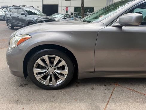 Used 2012 INFINITI M35 w/ Premium Pkg RWD image 8