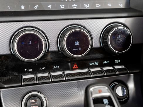 Used 2023 Jaguar F-TYPE R image 34