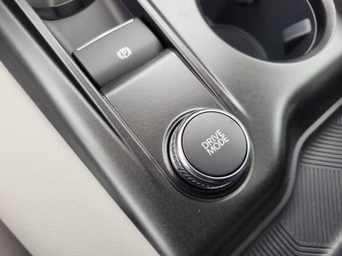 New 2025 Ford Explorer Active w/ Active Comfort Package image 28