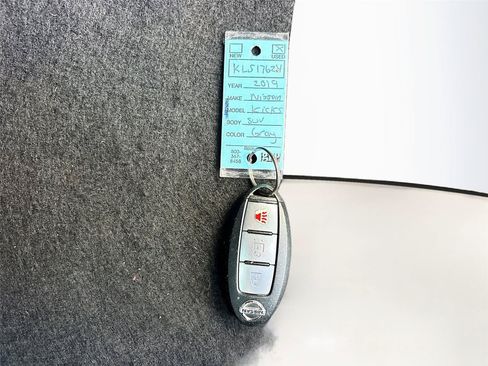Used 2019 Nissan Kicks S FWD image 34