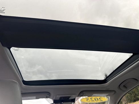 Certified 2025 Toyota Camry XLE image 19