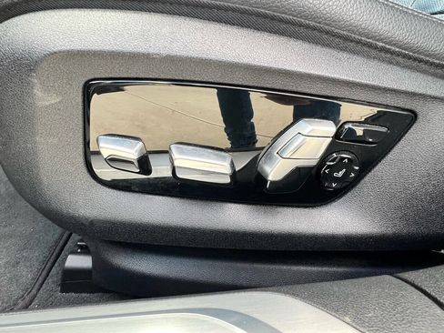 Used 2019 BMW 740e xDrive 740e xDrive iPerformance AWD 4 w/ Executive Package image 21