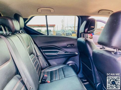 Used 2020 Nissan Kicks SR w/ SR Premium Package image 27