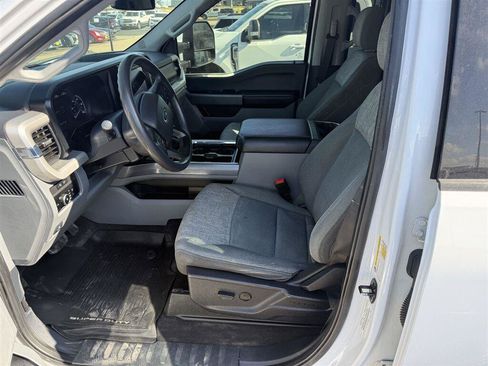 Used 2023 Ford F350 XLT w/ 360-Degree Camera Package AWD/4WD image 5