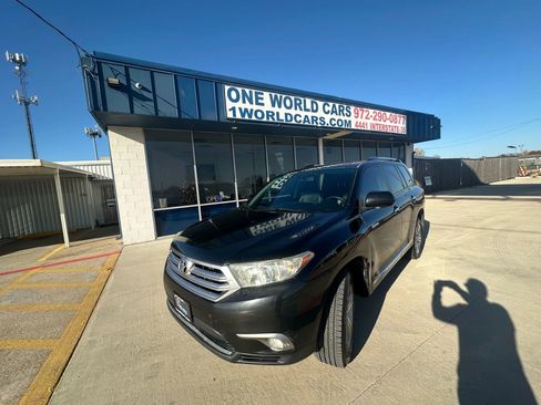 Used 2013 Toyota Highlander Limited image 1