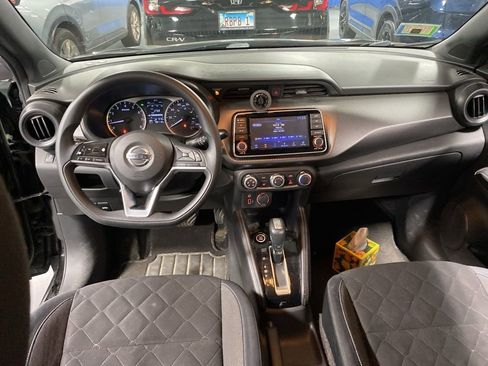 Used 2018 Nissan Kicks S FWD image 15