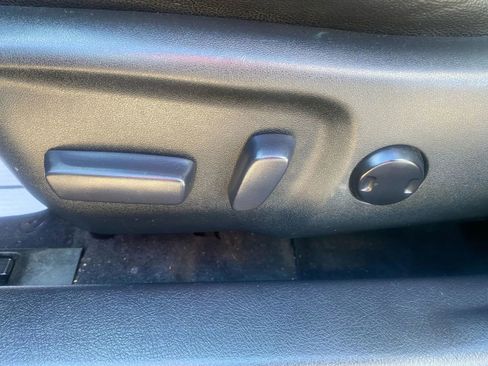 Used 2012 Toyota Camry SE image 10