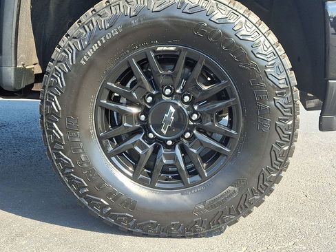 Certified 2024 Chevrolet Silverado 2500 ZR2 w/ Technology Package AWD/4WD image 27