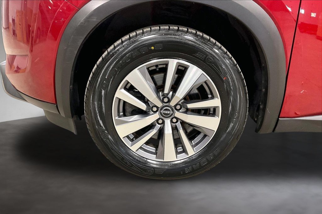 Used 2023 Nissan Pathfinder SL AWD/4WD image 34