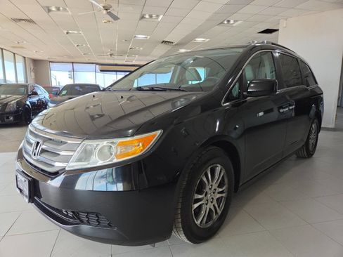 Used 2013 Honda Odyssey EX image 3