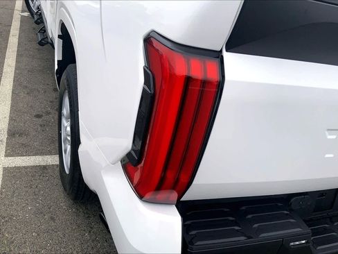 New 2026 Toyota Tundra SR image 14