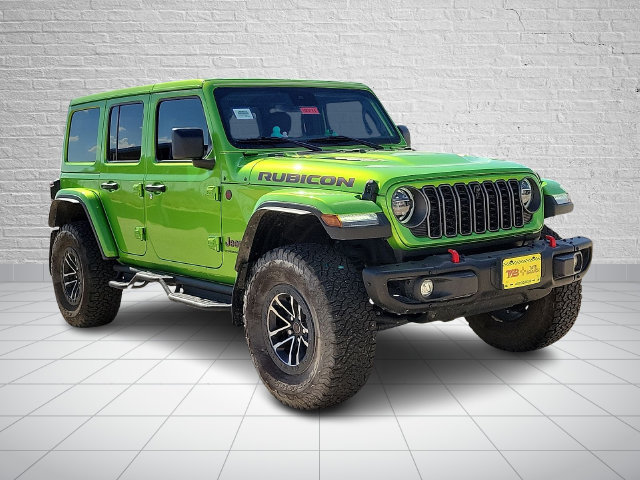 Used 2025 Jeep Wrangler Unlimited Rubicon AWD/4WD image 6