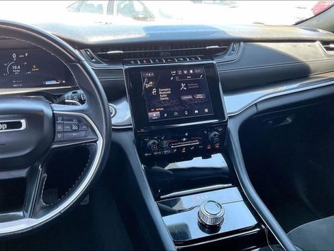Used 2021 Jeep Grand Cherokee L Laredo AWD/4WD image 5