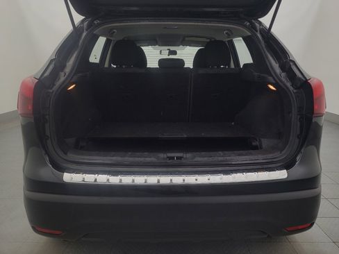 Used 2017 Nissan Rogue Sport SV image 29