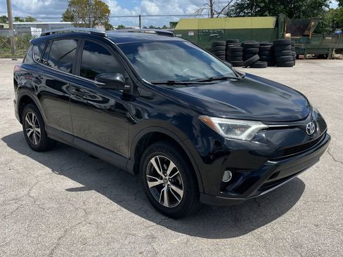 Used 2016 Toyota RAV4 XLE image 2