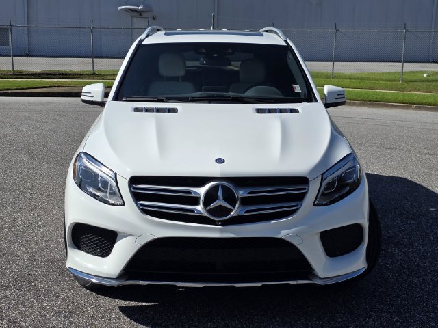 Used 2017 Mercedes-Benz GLE 400 4MATIC image 2