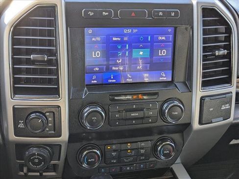 Used 2020 Ford F150 Lariat w/ Trailer Tow Package image 12