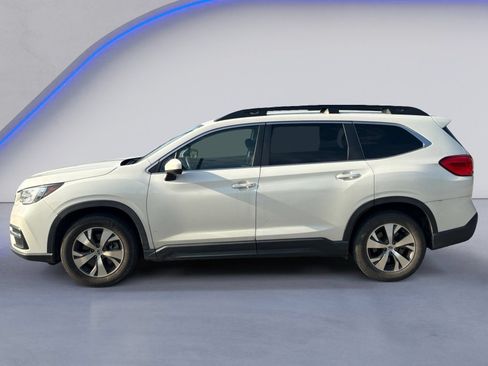 Used 2021 Subaru Ascent Premium w/ Convenience Package AWD/4WD image 3