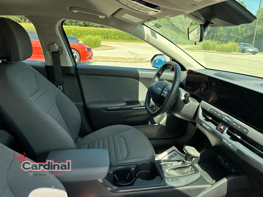 Used 2025 Kia K4 EX FWD image 19