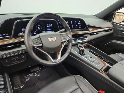 Used 2023 Cadillac Escalade ESV Premium Luxury w/ LPO, Radiant Package AWD/4WD image 14