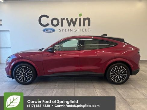 New 2025 Ford Mustang Mach-E Premium image 39