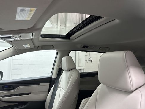 Used 2025 Honda Odyssey EX-L image 36