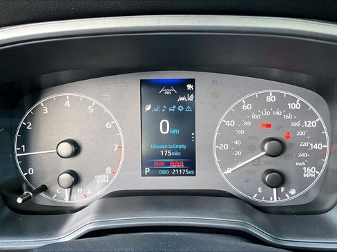 Certified 2024 Toyota Corolla Cross LE w/ Moonroof Package image 27