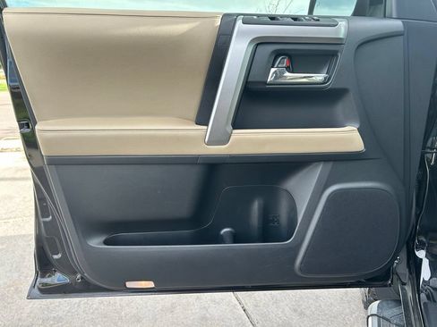 Used 2023 Toyota 4Runner SR5 Premium w/ Moonroof Package AWD/4WD image 12