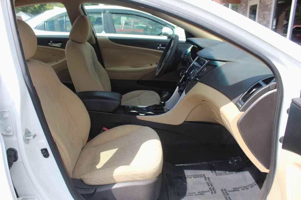 Used 2013 Hyundai Sonata GLS w/ Popular Equipment Pkg FWD image 27