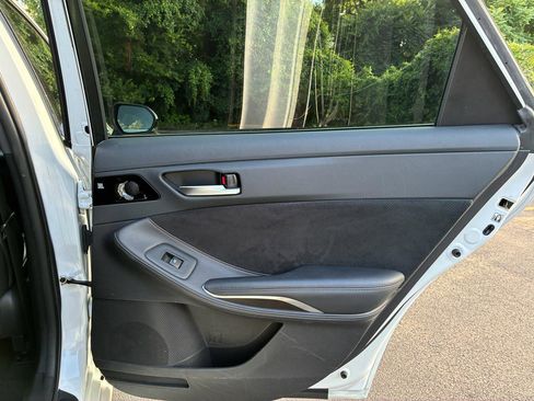 Used 2019 Toyota Avalon Touring FWD image 19