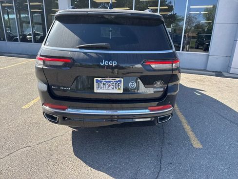 Used 2022 Jeep Grand Cherokee L Overland w/ Advanced Protech Group III AWD/4WD image 17
