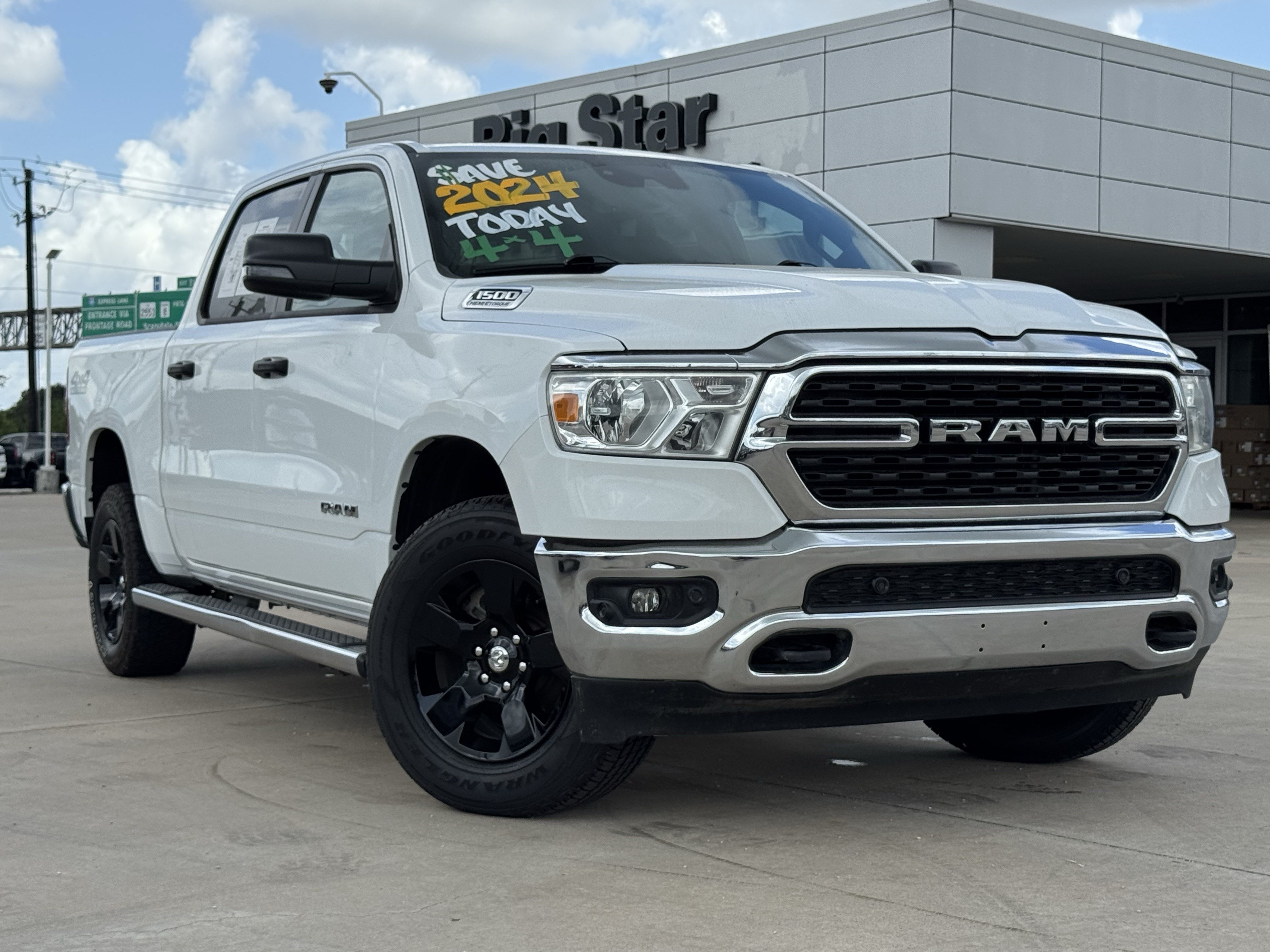 Used 2024 RAM 1500 Big Horn AWD/4WD image 2