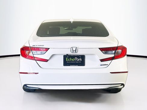 Used 2018 Honda Accord EX image 7