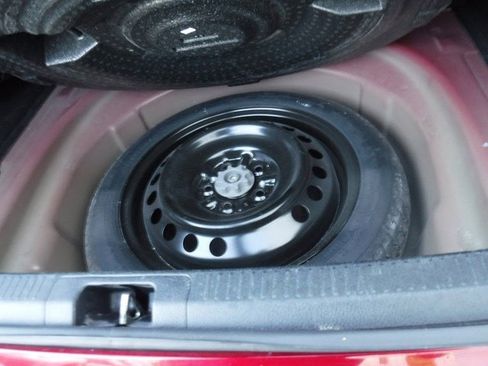 Used 2018 Toyota Camry SE image 34