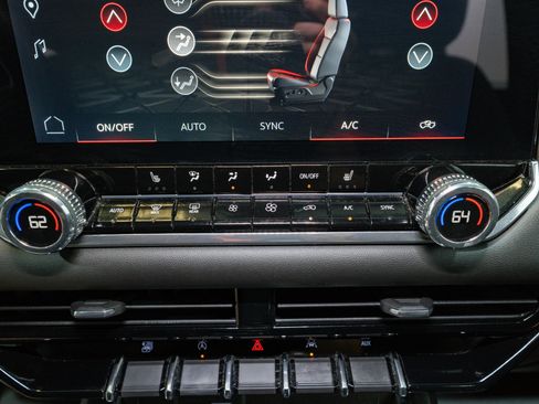 Used 2023 GMC Canyon Elevation w/ Convenience Package image 21